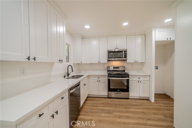 Detail Gallery Image 9 of 45 For 445 W Rosewood St, Rialto,  CA 92376 - 3 Beds | 2 Baths