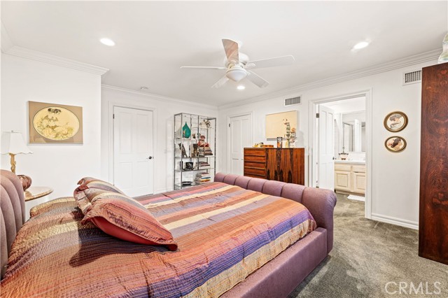 Detail Gallery Image 34 of 46 For 4960 Densmore Ave, Encino,  CA 91436 - 5 Beds | 5/2 Baths