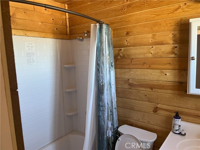 Detail Gallery Image 29 of 38 For 984 Pinon Rd, Pinon Hills,  CA 92372 - 3 Beds | 2/1 Baths