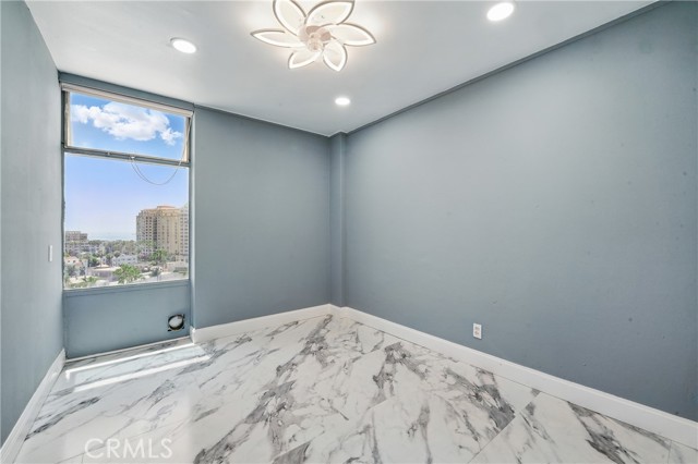Detail Gallery Image 24 of 36 For 100 Atlantic Ave #1012,  Long Beach,  CA 90802 - 2 Beds | 1 Baths
