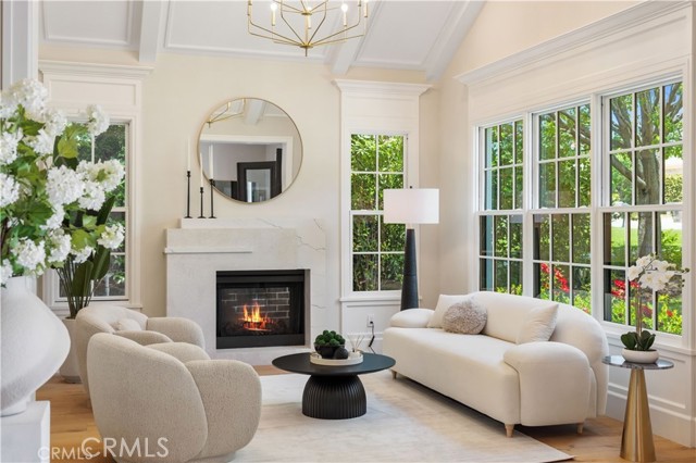 608 Arbolada Drive, Arcadia CA: https://media.crmls.org/medias/803a8157-a50a-46c8-8735-a25dae1e9882.jpg