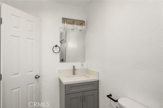 Detail Gallery Image 28 of 62 For 825 S Shelton St, Santa Ana,  CA 92703 - 3 Beds | 3 Baths