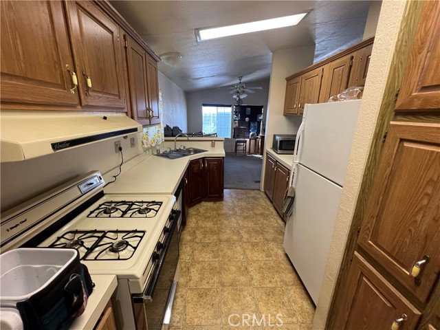 2494 W Main #4, Barstow, CA, 92311 2494 W Main #4, Barstow, CA, 92311