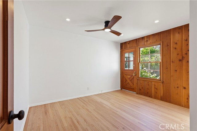 Detail Gallery Image 17 of 35 For 9207 Whitaker Ave, Northridge,  CA 91343 - 4 Beds | 2 Baths