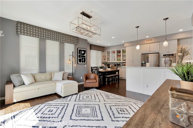 19281 Surf Drive, Huntington Beach CA: https://media.crmls.org/medias/803c8523-5693-418e-b31c-7936b3e51710.jpg
