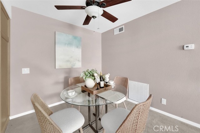 Detail Gallery Image 5 of 29 For 104 S Cross Creek #M, Orange,  CA 92869 - 1 Beds | 1 Baths