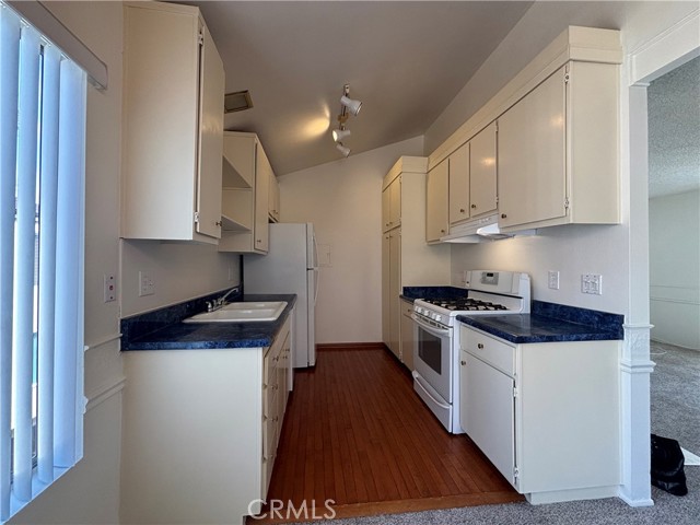 Detail Gallery Image 11 of 37 For 1350 Cabrillo Park Dr #F,  Santa Ana,  CA 92701 - 1 Beds | 1 Baths