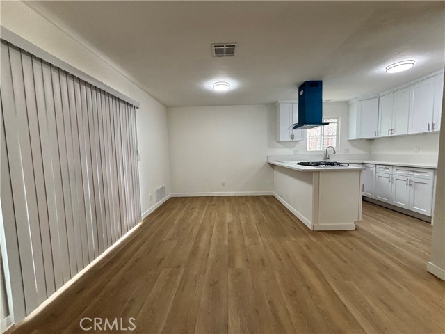 Detail Gallery Image 7 of 31 For 1705 E 111th Pl, Los Angeles,  CA 90059 - 3 Beds | 2 Baths