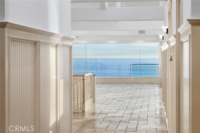 Detail Gallery Image 7 of 73 For 21 Bay, Laguna Beach,  CA 92651 - 6 Beds | 6/1 Baths