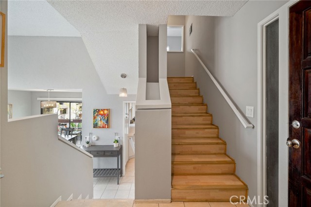 Detail Gallery Image 3 of 37 For 1012 S Marengo Ave #4,  Alhambra,  CA 91803 - 3 Beds | 2/1 Baths