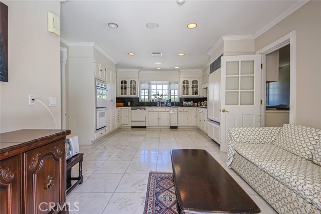 Detail Gallery Image 55 of 75 For 1801 Greenbriar Rd, Glendale,  CA 91207 - 3 Beds | 3 Baths