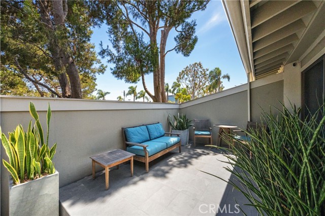 4320 Glencoe Avenue, Marina del Rey CA: https://media.crmls.org/medias/803f233f-4973-4d25-98d7-2600262310b0.jpg
