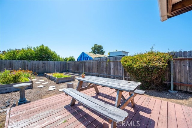 1380 Longbranch Avenue, Grover Beach CA: https://media.crmls.org/medias/803f79f4-095a-42a8-a083-1dceca961e64.jpg