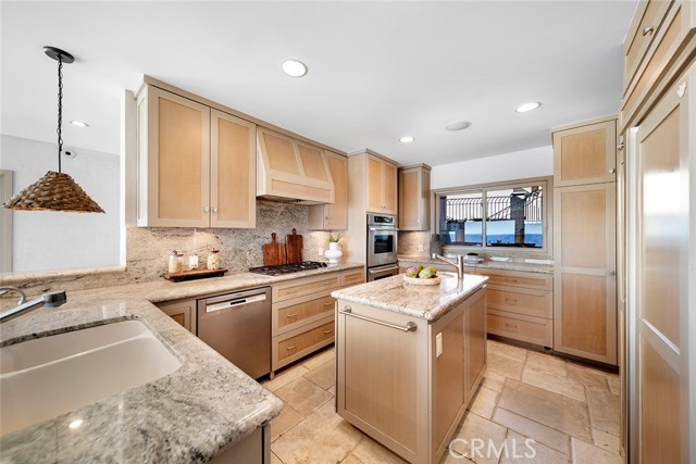 Detail Gallery Image 35 of 74 For 1907 Ocean Way, Laguna Beach,  CA 92651 - 4 Beds | 3/1 Baths