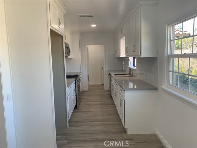 1515 Elizabeth Street, Redlands CA: https://media.crmls.org/medias/8040d381-f1ba-46d4-a5c5-547c7098bccd.jpg