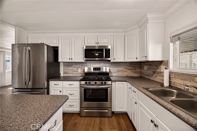 Detail Gallery Image 10 of 49 For 701 E Lassen #173,  Chico,  CA 95973 - 2 Beds | 2 Baths