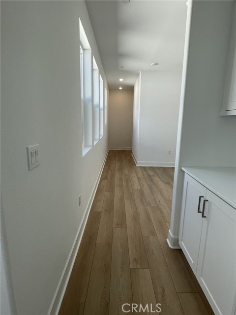 320 Galway, Irvine CA: https://media.crmls.org/medias/80410ec6-8011-44e6-96a9-8ad7cf53ad52.jpg