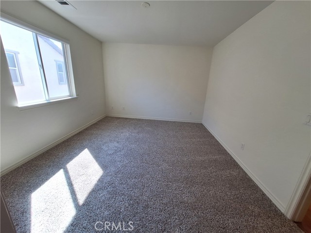27416 Pinyon Street, Murrieta CA: https://media.crmls.org/medias/8041f02f-21f0-4f9e-9959-6f00d77af888.jpg