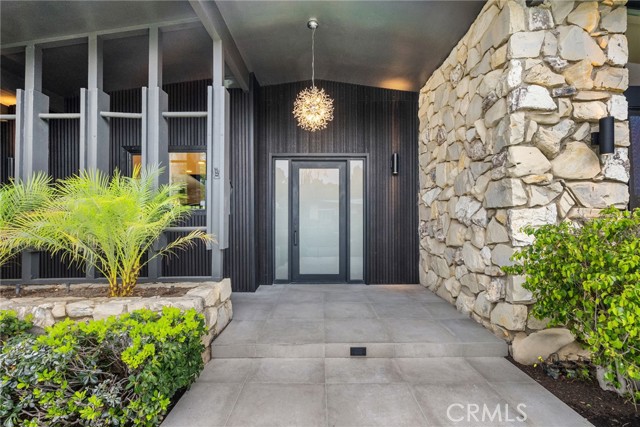 24201 Caris Street, Woodland Hills CA: https://media.crmls.org/medias/8042d080-d96f-418e-9636-1db0b8494228.jpg