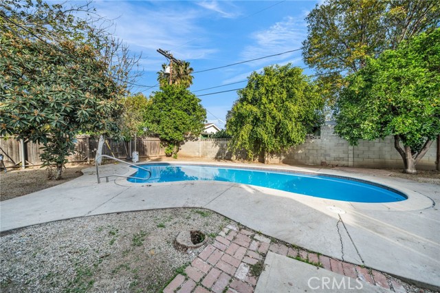 Detail Gallery Image 47 of 47 For 7044 Nestle Ave, Reseda,  CA 91335 - 4 Beds | 3 Baths