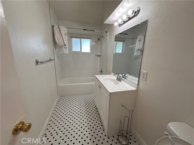 Detail Gallery Image 12 of 22 For 16248 Montgomery Ave, Fontana,  CA 92336 - 3 Beds | 1/1 Baths