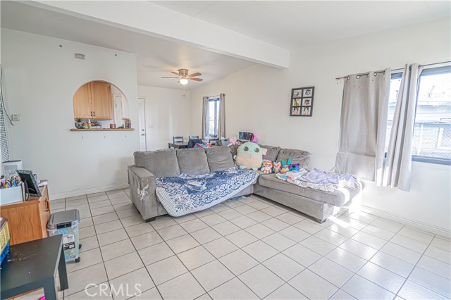 Detail Gallery Image 5 of 18 For 835 E Avenue Q, Palmdale,  CA 93550 - 2 Beds | 2 Baths