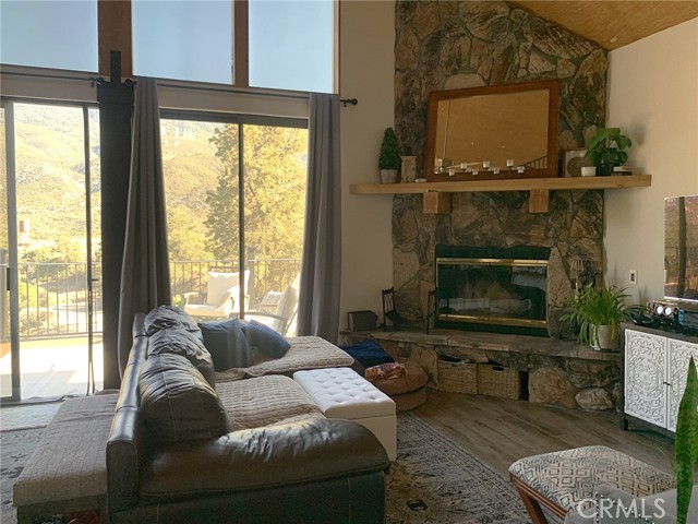 Detail Gallery Image 9 of 33 For 70020 Pines to Palms, Mountain Center,  CA 92561 - 2 Beds | 1 Baths