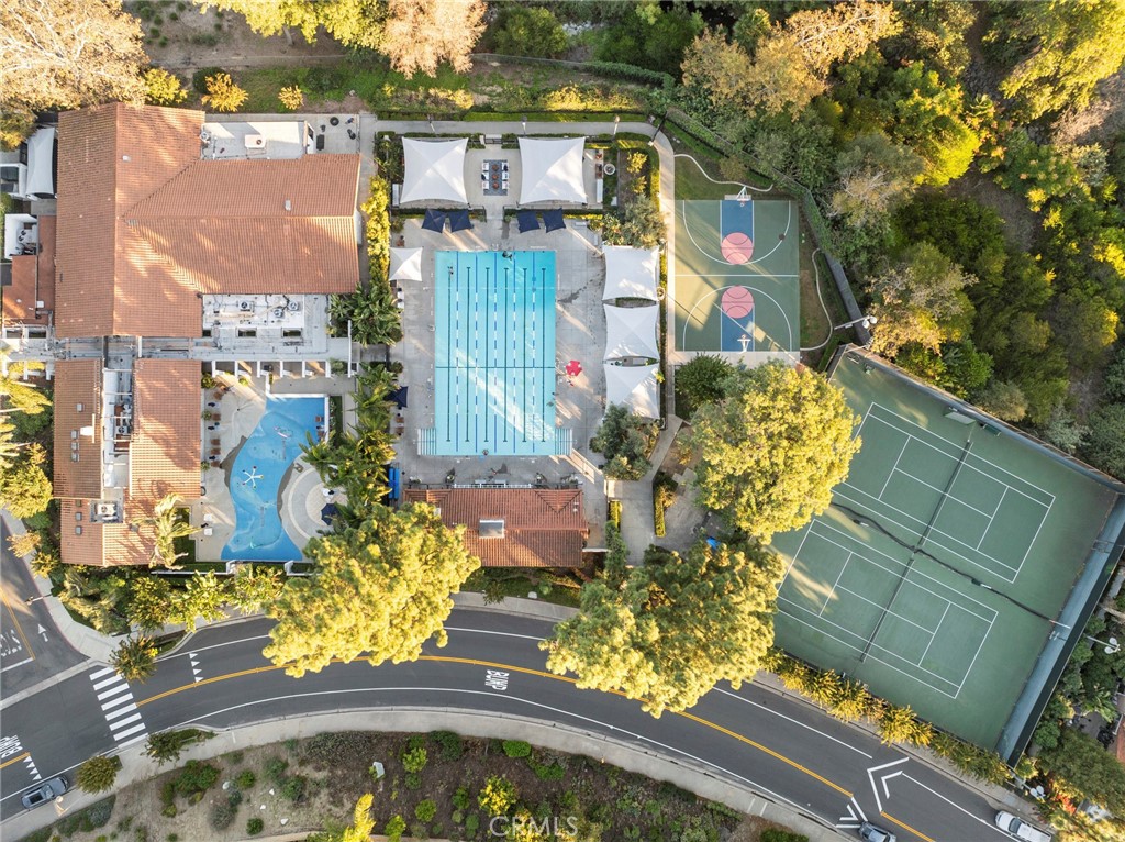 MLS #OC25243324 image #34