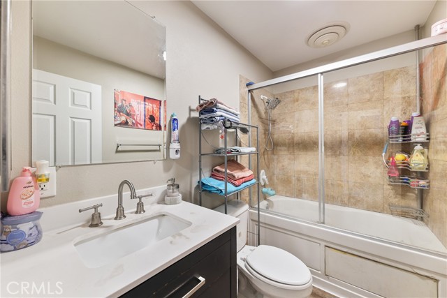 8963 Bold Ruler Lane, Jurupa Valley CA: https://media.crmls.org/medias/80462951-21f8-4d23-baaf-fec0ee88093d.jpg