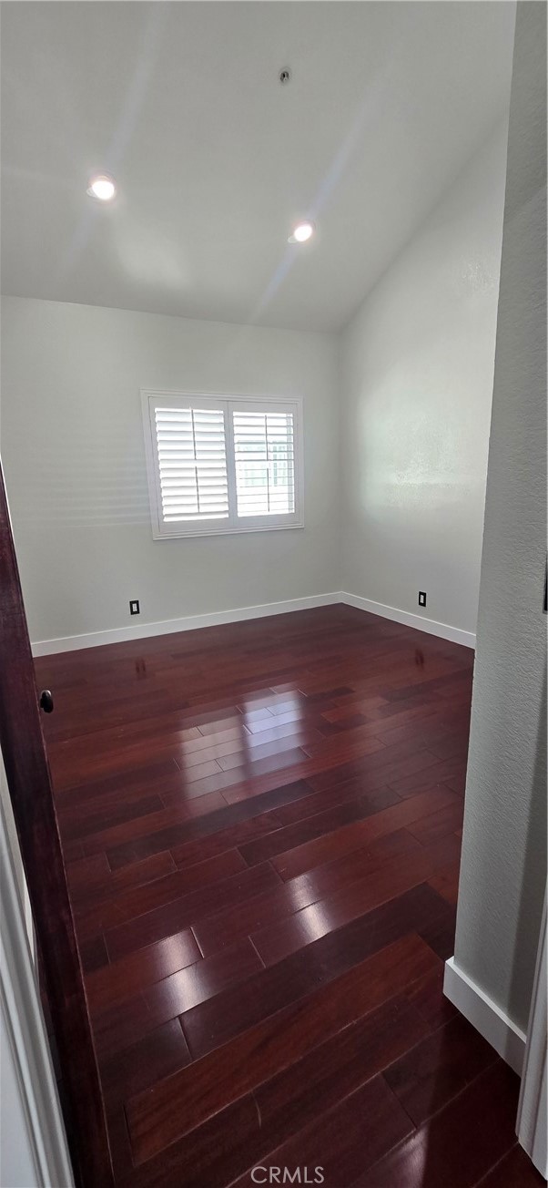 533 Walnut Avenue # 18, Long Beach, California 90802, 3 Bedrooms Bedrooms, ,2 BathroomsBathrooms,Residential Lease,For Rent,533 Walnut Avenue # 18,CRPW24118659