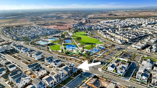 Detail Gallery Image 2 of 40 For 401 Junco, Irvine,  CA 92618 - 4 Beds | 3/2 Baths