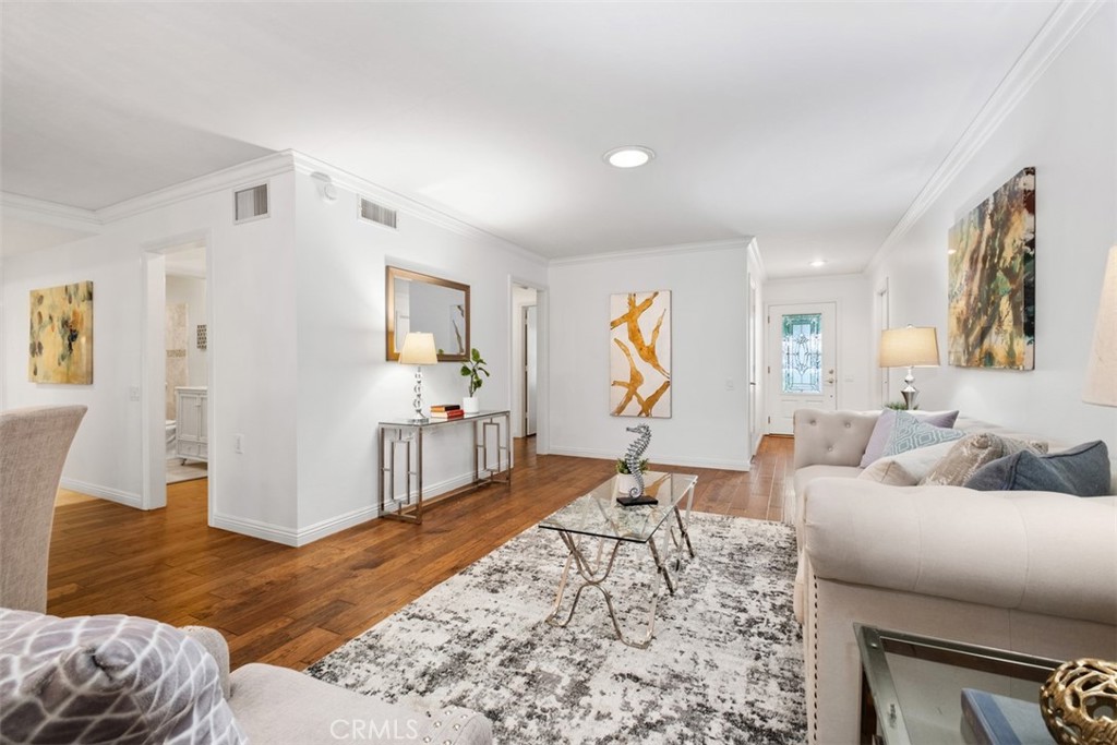 MLS #OC25227227 image #6