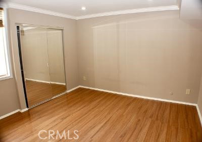 Detail Gallery Image 8 of 17 For 5325 Newcastle, Encino,  CA 91316 - 2 Beds | 1 Baths