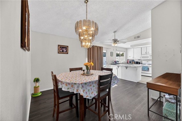 Detail Gallery Image 17 of 40 For 501 Presidents Ave, Hemet,  CA 92543 - 3 Beds | 2/1 Baths