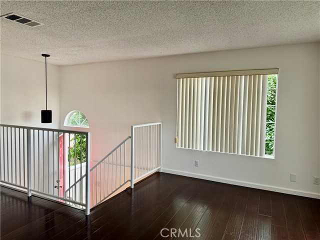 Detail Gallery Image 7 of 32 For 5704 Sultana Ave #D,  Temple City,  CA 91780 - 3 Beds | 2/1 Baths