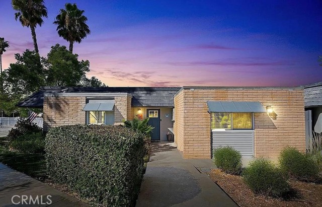 Detail Gallery Image 1 of 17 For 22400 Canyon Club Dr, Canyon Lake,  CA 92587 - 2 Beds | 2 Baths