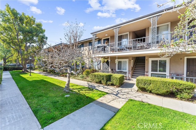 Detail Gallery Image 2 of 24 For 660 S Glassell St #14,  Orange,  CA 92866 - 1 Beds | 1 Baths