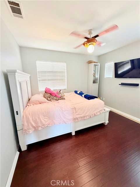 2572 S Young Court, San Bernardino CA: https://media.crmls.org/medias/804a2124-cda1-4cb9-a920-39b917e0e3e3.jpg