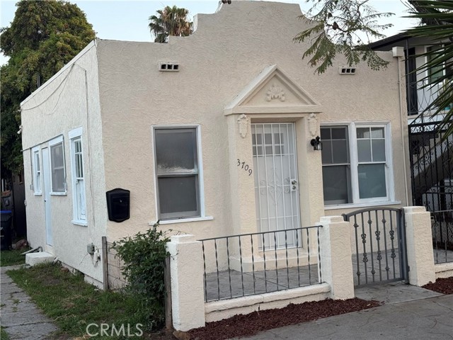 Detail Gallery Image 1 of 8 For 3709 Adams Ave, San Diego,  CA 92116 - 1 Beds | 1 Baths