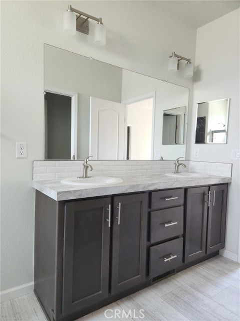33033 -33031 Catlin Avenue, Hemet CA: https://media.crmls.org/medias/804a9aba-5678-49d2-9a58-6b2a806f5660.jpg