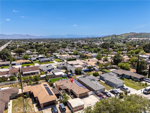 279 E 48th Street, San Bernardino CA: https://media.crmls.org/medias/804abdd0-b318-4e28-9f9d-f28f31dc9208.jpg