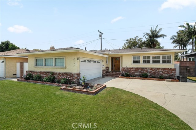 2137 Ostrom Avenue, Long Beach CA: https://media.crmls.org/medias/804beea1-321a-4da4-9ef2-28fb74edfca0.jpg