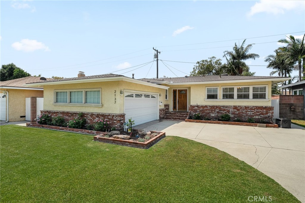2137 Ostrom Avenue