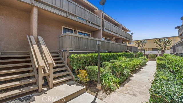 Detail Gallery Image 13 of 33 For 16414 Cornuta Ave #11,  Bellflower,  CA 90706 - 2 Beds | 2/1 Baths
