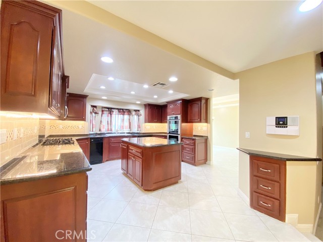 Detail Gallery Image 11 of 50 For 14670 Gilman Springs, Moreno Valley,  CA 92555 - 4 Beds | 3 Baths