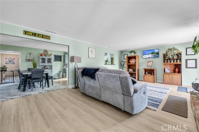 Image 6 of 38 For 43080 Parkway Avenue