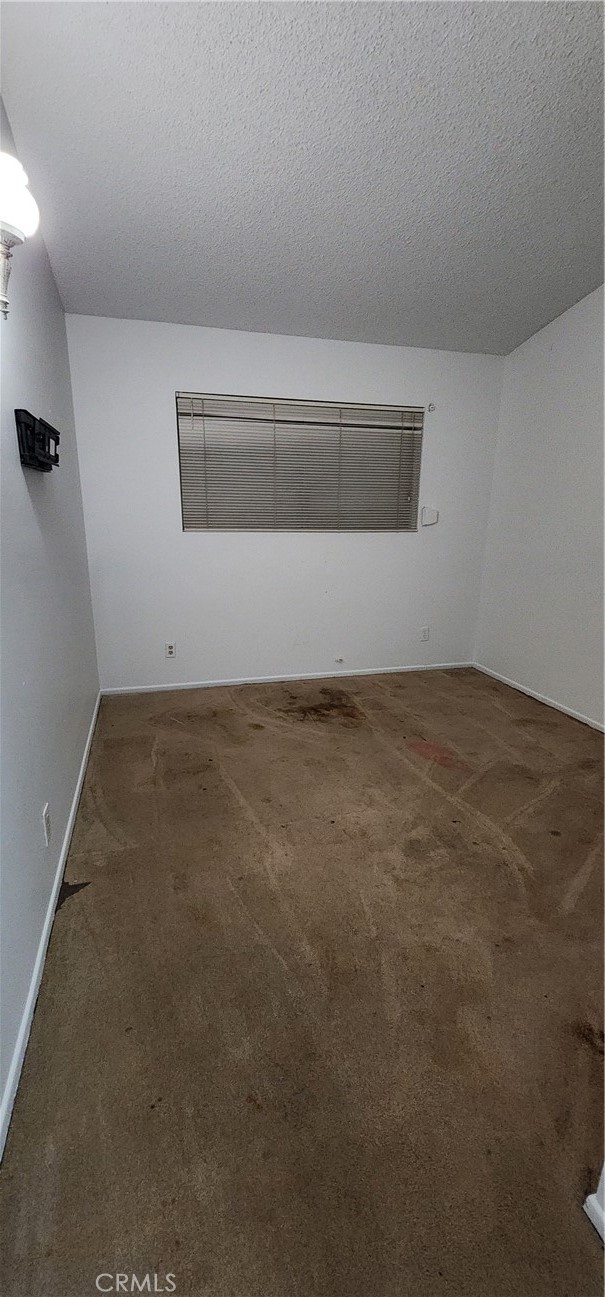 MLS #OC25246582 image #17