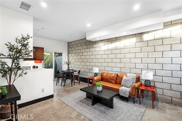 Detail Gallery Image 16 of 74 For 1106 1106 1/2 Geraghty Avenue, Los Angeles,  CA 90063 - 2 Beds | 2/2 Baths