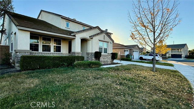 Detail Gallery Image 6 of 58 For 14163 Coldbrook Cir, Corona,  CA 92880 - 5 Beds | 3 Baths