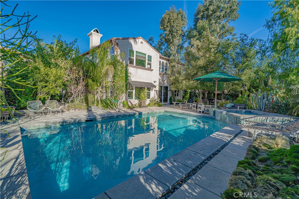 24343 Mira Vista Street